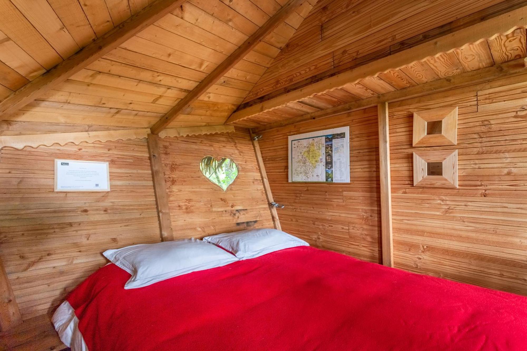 Domaine Des Vaulx - Locations De Cabanes Insolites La Baconniere 외부 사진